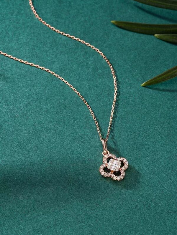 微信图片_202407251049131 SGARIT Fine Jewelry Factory Real 18k White Gold 0.06 Carats Oval Cut Jewellery Romantic Natural Diamond Full T Square Octagon Pendant