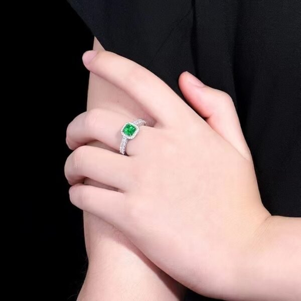 SGARIT  Fine Jewelry Manufacturer Solid 18k White Gold 1.21 Carats Emerald Cut Jewellery Green Luxury Natural Emerald Gemstone Ring