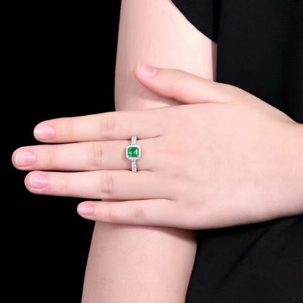 SGARIT  Fine Jewelry Manufacturer Solid 18k White Gold 1.21 Carats Emerald Cut Jewellery Green Luxury Natural Emerald Gemstone Ring
