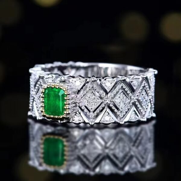 微信图片_202407270939511 SGARIT Fine Jewelry Manufacturers Real 18k White Gold 0.7 Carats Emerald Cut Jewellery Vivid Green Luxury Natural Emerald Gemstone Ring