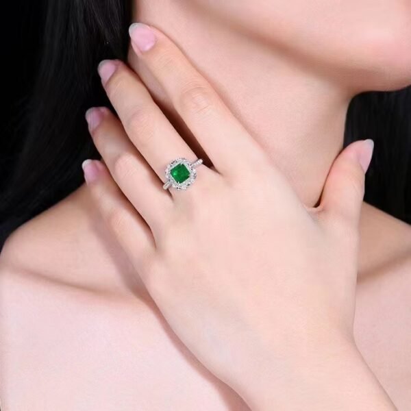 微信图片_202407270942114 SGARIT Fine Jewelry Produce Real 18k White Gold 1.63 Carats Emerald Cut Jewellery Green Luxury Zambia Natural Emerald Gemstone Ring