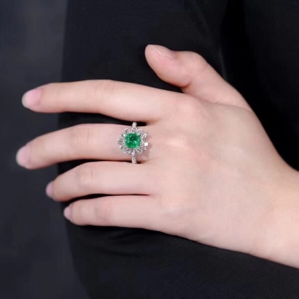 微信图片_202407270942535 SGARIT Fine Jewelry Wholesale Real 18k White Gold 1.45 Carats Emerald Cut Jewellery Green Luxury Zambia Natural Emerald Gemstone Ring