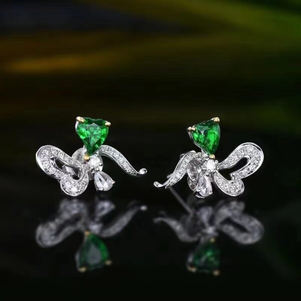 微信图片_202407270943252 SGARIT Fine Jewelry Factory Custom Real 18k White Gold 0.75 Carats Heart Cut Jewellery Green Luxury Natural Emerald Gemstone Ring