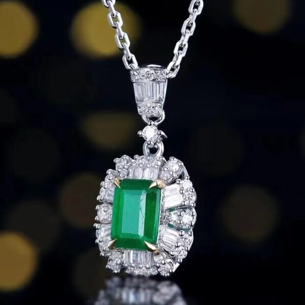 Sgarit Fine Jewelry Manufacturer Real 18k White Gold 0.78 Carats Emerald Cut Jewellery Vivid Green Luxury Zambia Natural Emerald Gemstone Pendant