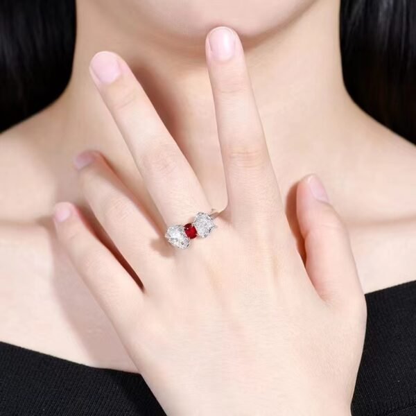 微信图片_20240727094451 SGARIT Fine Jewelry Supplier Solid 18k White Gold 0.73 Carats Oval Cut Jewellery Unburnt Pigeon Red Ruby Mozambique Natural Gemstone Ring