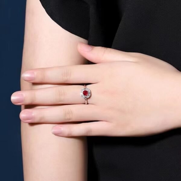 微信图片_202407311025092 SGARIT Fine Jewelry Custom Solid 18k White Gold 0.88 Carats Round Brilliant Cut Jewellery Luxury Natural Gemstone Unburnt Pigeon Red Ruby Ring