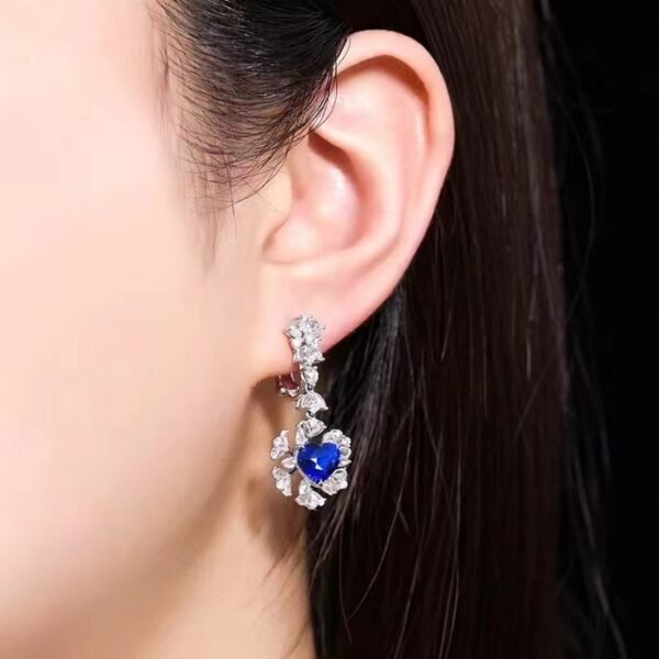 微信图片_202407311026214 Sgarit Fine Jewelry Custom Solid 18k White Gold 3.58 Carats Heart Cut Jewellery Luxury Natural Gemstone Sri Lanka Royal Blue Sapphire Eardrop Earrings