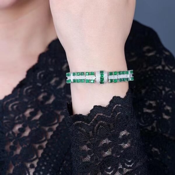 微信图片_202407311029574 SGARIT Fine Jewelry Custom Solid 18k White Gold 11.14 Carats Emerald Cut Jewellery Luxury Natural Gemstone Pakistan Emerald Retro Sugar Square Wide Version Bracelet
