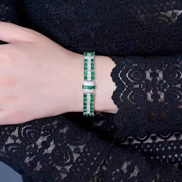 微信图片_20240731102958 SGARIT Fine Jewelry Custom Solid 18k White Gold 11.14 Carats Emerald Cut Jewellery Luxury Natural Gemstone Pakistan Emerald Retro Sugar Square Wide Version Bracelet