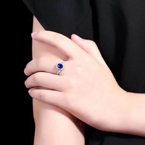 微信图片_202407311030553 SGARIT Fine Jewelry Custom Solid 18k White Gold 1.05 Carats Cushion Cut Jewellery Luxury Natural Gemstone Sri Lanka Blue Sapphire Ring