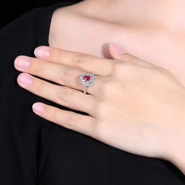 微信图片_202407311115382 SGARIT Fine Jewelry Custom Solid 18k White Gold 1.11 Carats Pear Cut Jewellery Luxury Natural Gemstone Mozambique Unheated Pigeon Red Ruby Ring