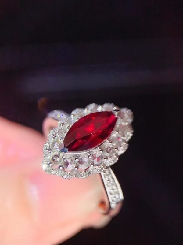 微信图片_202408021005181 SGARIT Fine Jewelry Factory Custom Solid 18k White Gold 1.73 Carats Marquise Cut Jewellery Luxury Horse Eye Shape Natural Gemstone Unburnt Pigeon Red Ruby Ring