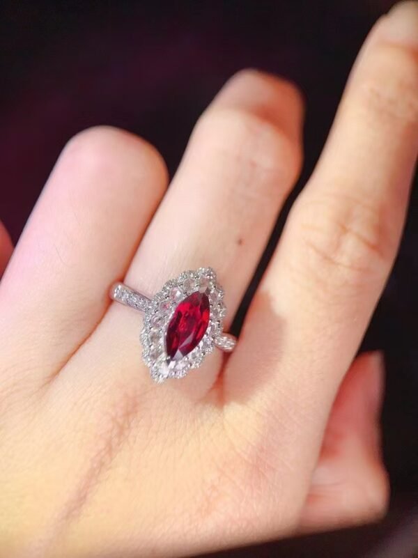 微信图片_202408021005184 SGARIT Fine Jewelry Factory Custom Solid 18k White Gold 1.73 Carats Marquise Cut Jewellery Luxury Horse Eye Shape Natural Gemstone Unburnt Pigeon Red Ruby Ring