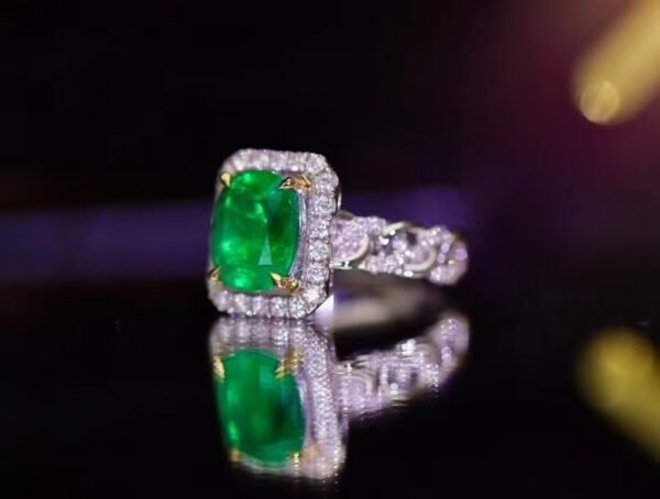 微信图片_202408021006304 SGARIT Fine Jewelry Factory Customized Solid 18k White Gold 3.01 Carats Oval Cut Jewellery Classic Engagement Anniversary VVG Green Natural Gemstone Emerald Ring
