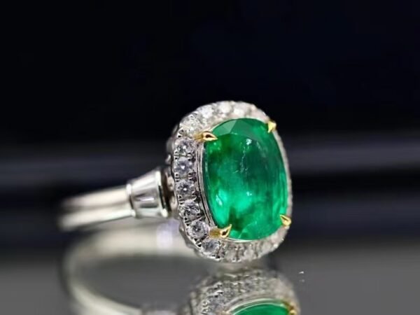 SGARIT Fine Jewelry Factory Customized Solid 18k White Gold 3.62 Carats Cushion Cut Jewellery Classic Engagement Anniversary VVG Green Natural Gemstone Emerald Ring