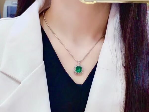微信图片_202408021008281 SGARIT Fine Jewelry Factory Customized Solid 18k White Gold 3.4 Carats Carre Cut Jewellery Classic Engagement Anniversary VVG Green Natural Gemstone Emerald Ring