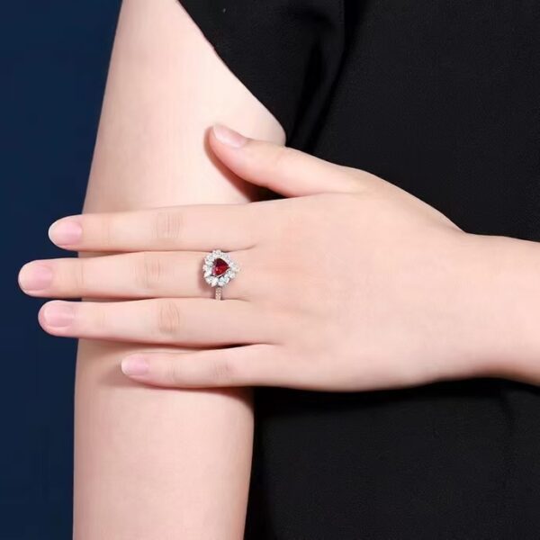 微信图片_202408021011392 SGARIT Fine Jewelry Factory Custom Solid 18k White Gold 1.23 Carats Heart Cut Jewellery Luxury Elegant Noble Natural Gemstone Unburnt Pigeon Red Ruby Ring/Pendant