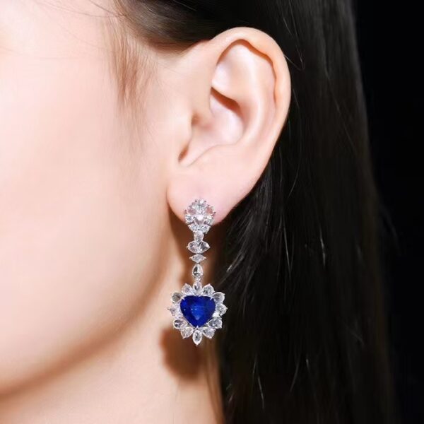 微信图片_202408021012172 SGARIT Fine Jewelry Manufacturer Custom Real 18k White Gold 8.85 Carats Heart Cut Jewellery Luxury Natural Gemstone Unburnt Sri Lanka Royal Blue Sapphire Earrings