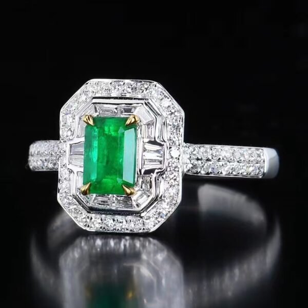 微信图片_20240802101343 SGARIT Fine Jewelry Factory Customized Solid 18k White Gold 0.58 Carats Emerald Cut Jewellery Classic Engagement Anniversary VVG Green Natural Afghanistan Panjshir Gemstone Emerald Ring