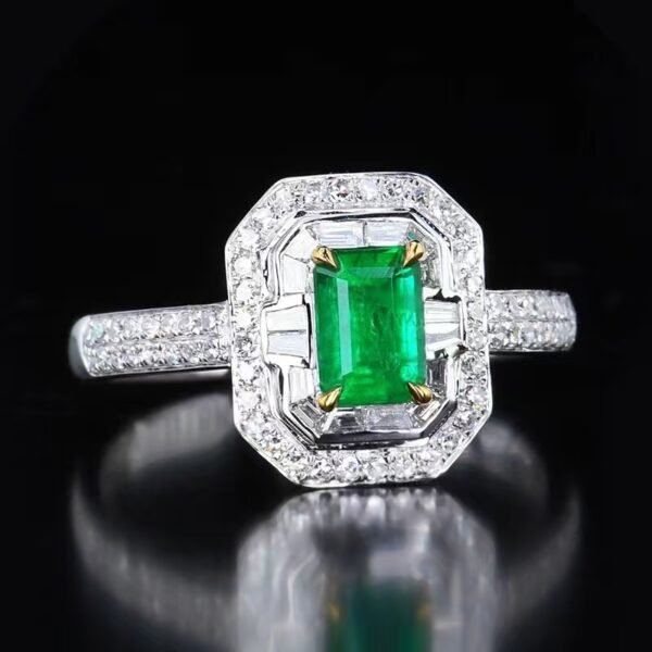 微信图片_202408021013431 SGARIT Fine Jewelry Factory Customized Solid 18k White Gold 0.58 Carats Emerald Cut Jewellery Classic Engagement Anniversary VVG Green Natural Afghanistan Panjshir Gemstone Emerald Ring