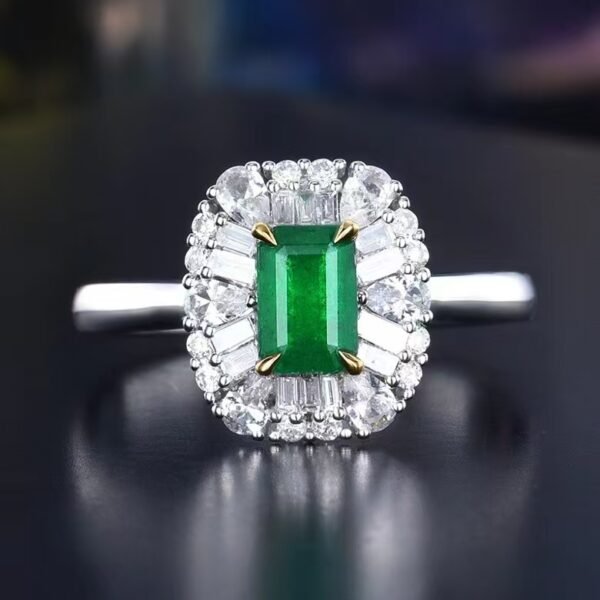 微信图片_20240802101451 SGARIT Fine Jewelry Factory Customized Solid 18k White Gold 0.45 Carats Emerald Cut Jewellery Classic Engagement Anniversary Vivid Green Natural Afghanistan Gemstone Emerald Ring