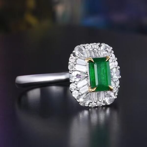 微信图片_20240802101452 SGARIT Fine Jewelry Factory Customized Solid 18k White Gold 0.45 Carats Emerald Cut Jewellery Classic Engagement Anniversary Vivid Green Natural Afghanistan Gemstone Emerald Ring