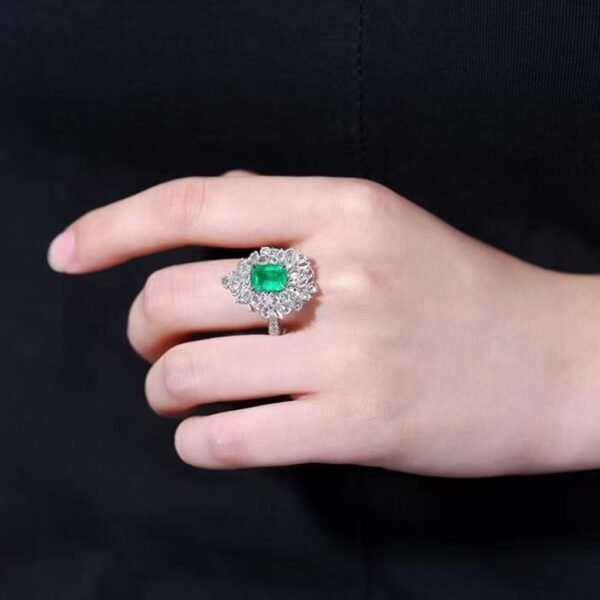 微信图片_202408021015095 SGARIT Fine Jewelry Factory Customized Solid 18k White Gold 1.97 Carats Emerald Cut Jewellery Classic Engagement Anniversary Vivid Green Natural Afghanistan Gemstone Emerald Ring/Pendant