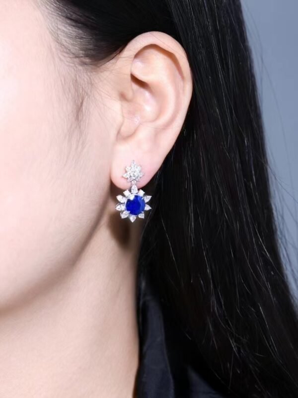 微信图片_202408061019512 SGARIT Fine Jewelry Manufacturer Custom Real 18k White Gold 5.34 Carats Round Brilliant Cut Jewellery Luxury Natural Gemstone Sri Lanka Royal Blue Sapphire Earrings