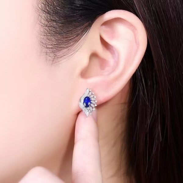 微信图片_202408061020043 SGARIT Fine Jewelry Manufacturer Custom Real 18k White Gold 0.81 Carats Oval Cut Jewellery Luxury Natural Gemstone Sri Lanka Blue Sapphire Earrings