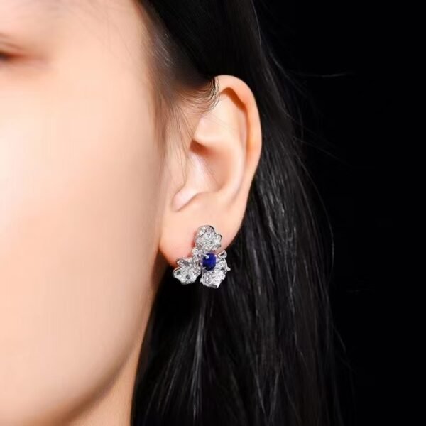 微信图片_202408061020225 SGARIT Fine Jewelry Manufacturer Custom Real 18k White Gold 1.55 Carats Oval Cut Jewellery Luxury Natural Gemstone Sri Lanka Unheated Royal Blue Sapphire Earrings