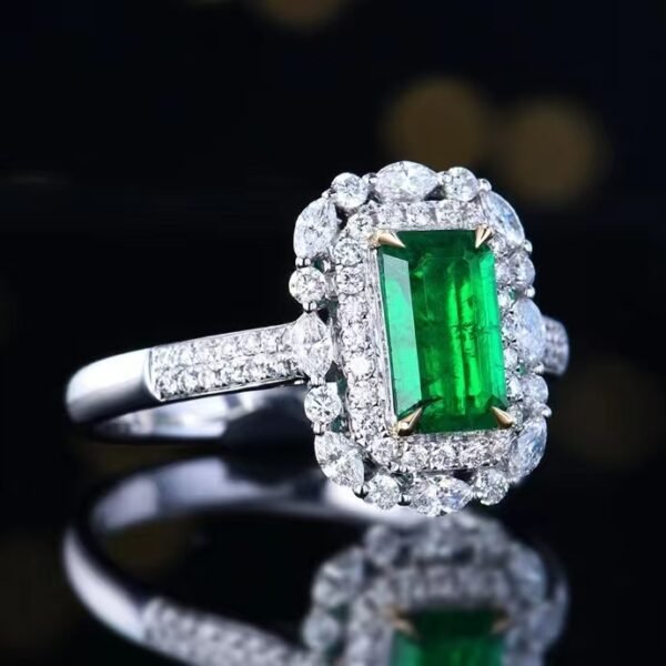 微信图片_202408061021181 SGARIT Fine Jewelry Factory Customized Solid 18k White Gold 0.75 Carats Emerald Cut Jewellery Classic Engagement Anniversary Green Natural Gemstone Emerald Ring