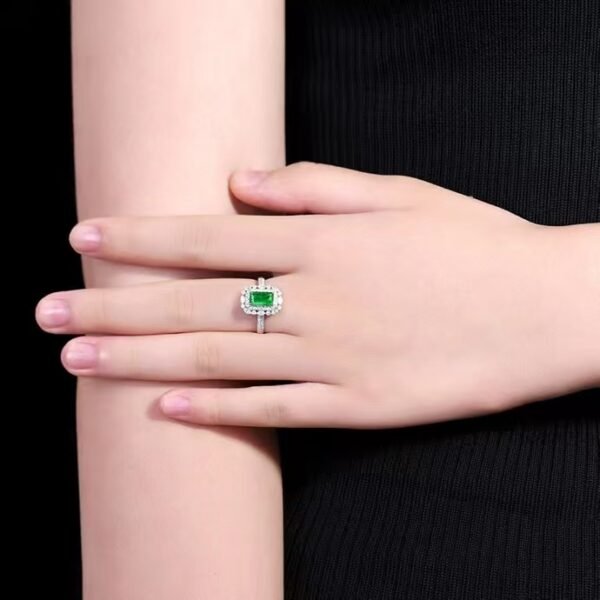 微信图片_20240806102119 SGARIT Fine Jewelry Factory Customized Solid 18k White Gold 0.75 Carats Emerald Cut Jewellery Classic Engagement Anniversary Green Natural Gemstone Emerald Ring