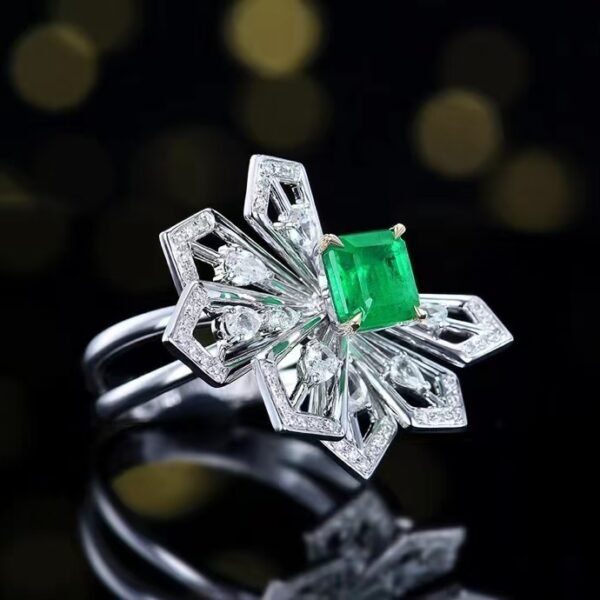 微信图片_202408061024172 SGARIT Fine Jewelry Factory Customized Solid 18k White Gold 0.89 Carats Emerald Cut Jewellery Classic Engagement Anniversary Green Natural Gemstone Emerald Ring