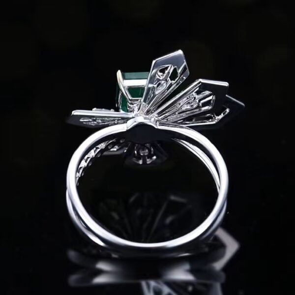 微信图片_202408061024174 SGARIT Fine Jewelry Factory Customized Solid 18k White Gold 0.89 Carats Emerald Cut Jewellery Classic Engagement Anniversary Green Natural Gemstone Emerald Ring