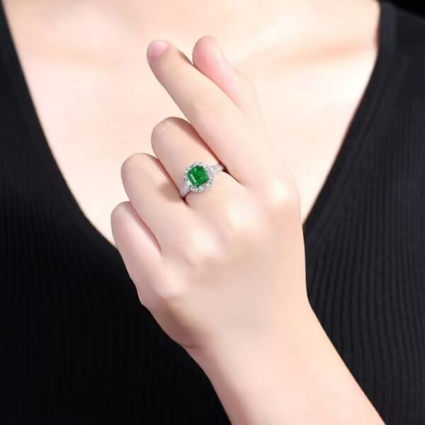 SGARIT Fine Jewelry Manufacturer Customized Solid 18k White Gold 1.83 Carats Emerald Cut Jewellery Classic Engagement Anniversary Wharton Green Natural Gemstone Emerald Pendant/Ring