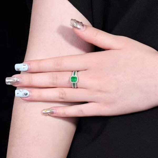 微信图片_202408061025055 SGARIT Fine Jewelry Factory Customized Solid 18k White Gold 1.42 Carats Emerald Cut Jewellery Classic Engagement Anniversary Green Natural Gemstone Emerald Ring