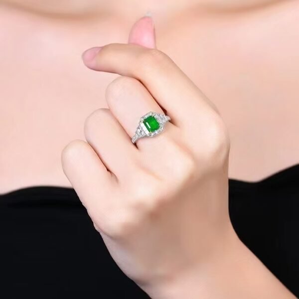 微信图片_202408061025232 SGARIT Fine Jewelry Factory Customized Solid 18k White Gold 1.29 Carats Emerald Cut Jewellery Classic Engagement Anniversary Vivid Green Natural Gemstone Emerald Ring