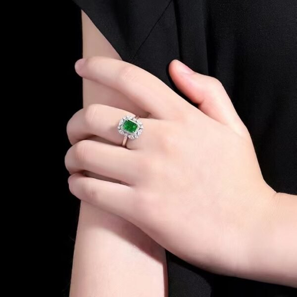 微信图片_202408061026003 SGARIT Fine Jewelry Factory Customized Solid 18k White Gold 1.23 Carats Emerald Cut Jewellery Classic Engagement Anniversary Wharton Green Natural Gemstone Emerald Ring