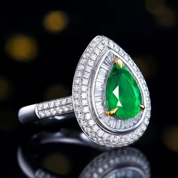 微信图片_20240806102645 SGARIT Fine Jewelry Factory Customized Solid 18k White Gold 1.5 Carats Pear Cut Jewellery Classic Engagement Anniversary Vivid Green Natural Gemstone Emerald Ring