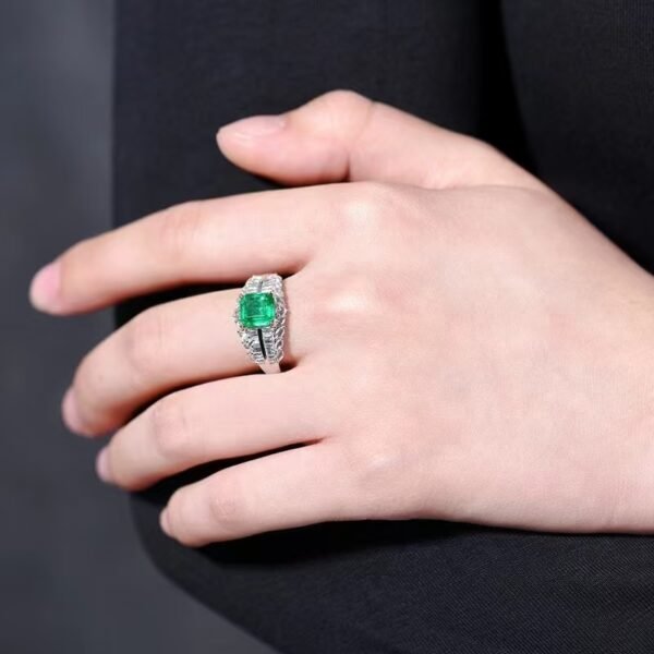 微信图片_202408061026594 SGARIT Fine Jewelry Factory Customized Solid 18k White Gold 1.49 Carats Emerald Cut Jewellery Classic Engagement Anniversary Vivid Green Natural Gemstone Emerald Ring