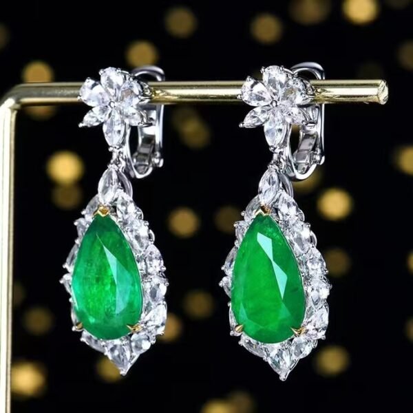 微信图片_202408061027321 SGARIT Fine Jewelry Manufacturer Custom Real 18k White Gold 10.24 Carats Pear Cut Jewellery Luxury Natural Gemstone Emerald Earrings