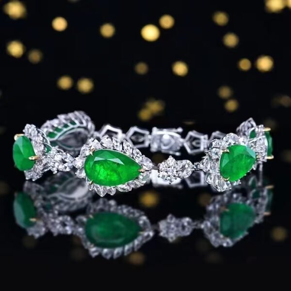 SGARIT Fine Jewelry Factory Custom Real 18k White Gold 22.42 Carats Pear Cut Jewellery Luxury Natural Gemstone Engagement Anniversary Vivd Green Emerald Bracelet