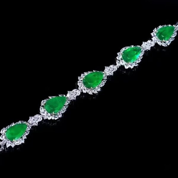 SGARIT Fine Jewelry Factory Custom Real 18k White Gold 22.42 Carats Pear Cut Jewellery Luxury Natural Gemstone Engagement Anniversary Vivd Green Emerald Bracelet