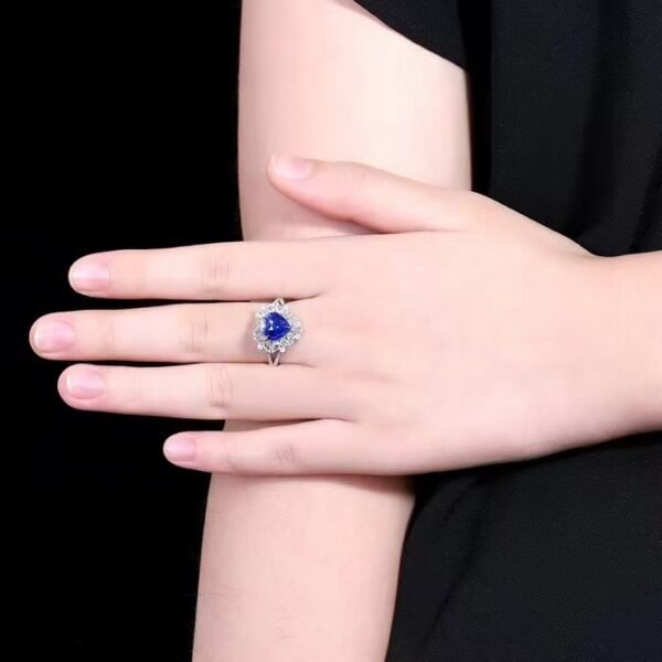 微信图片_202408061031443 SGARIT Fine Jewelry Manufacturers Customized Solid 18k White Gold 2.21 Carats Heart Cut Jewellery Classic Engagement Anniversary Natural Sri Lanka Royal Blue Sapphire Gemstone Ring/Pendant