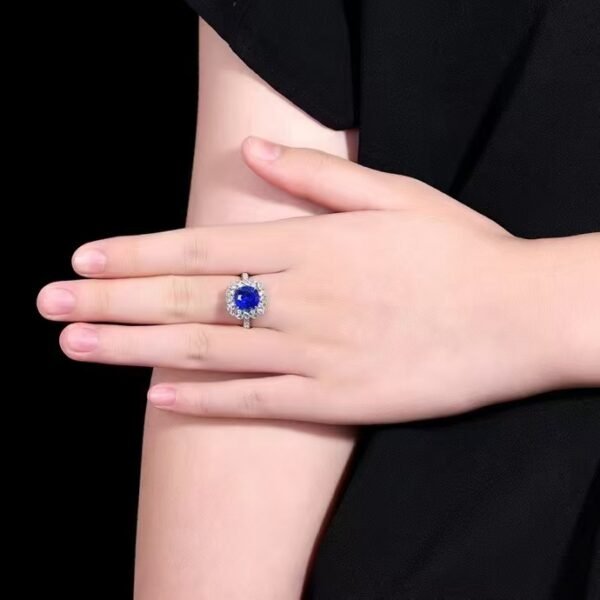 微信图片_202408061032103 SGARIT Fine Jewelry Manufacturers Customized Solid 18k White Gold 3.66 Carats Cushion Cut Jewellery Classic Engagement Anniversary Natural Sri Lanka Royal Blue Sapphire Gemstone Ring/Pendant
