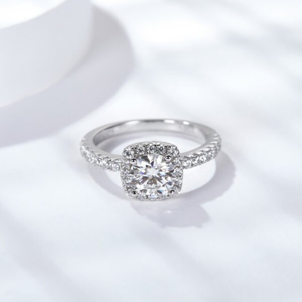 O1CN01AD3v1I1g2WEj4wKM5_!!3896764084-0-cib 925 Sterling Silver 3Ct Moissanite Wedding Ring