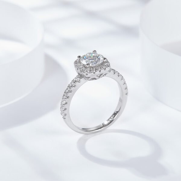 O1CN01GjlicJ1g2WEkpk4hm_!!3896764084-0-cib 925 Sterling Silver 3Ct Moissanite Wedding Ring
