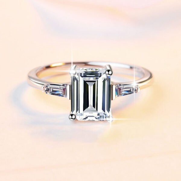 925 Sterling Silver 2ct Moissanite Ring