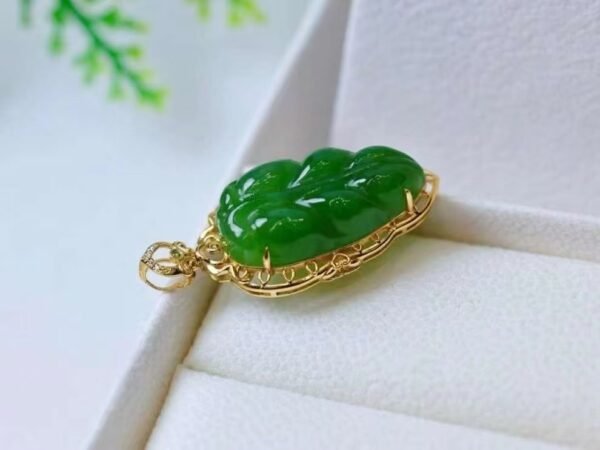 微信图片_202409181529533 SGARIT Manufacturer 18K Gold Jewellery Natural Nephrite Hetian Jasper Jade Leaf Pendant Jewelry