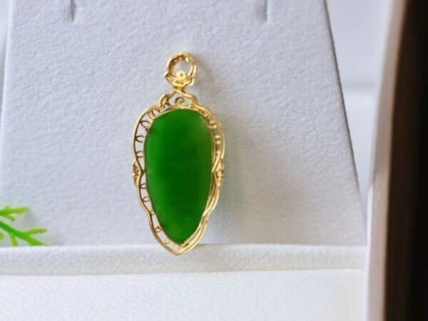 微信图片_202409181529534 SGARIT Manufacturer 18K Gold Jewellery Natural Nephrite Hetian Jasper Jade Leaf Pendant Jewelry